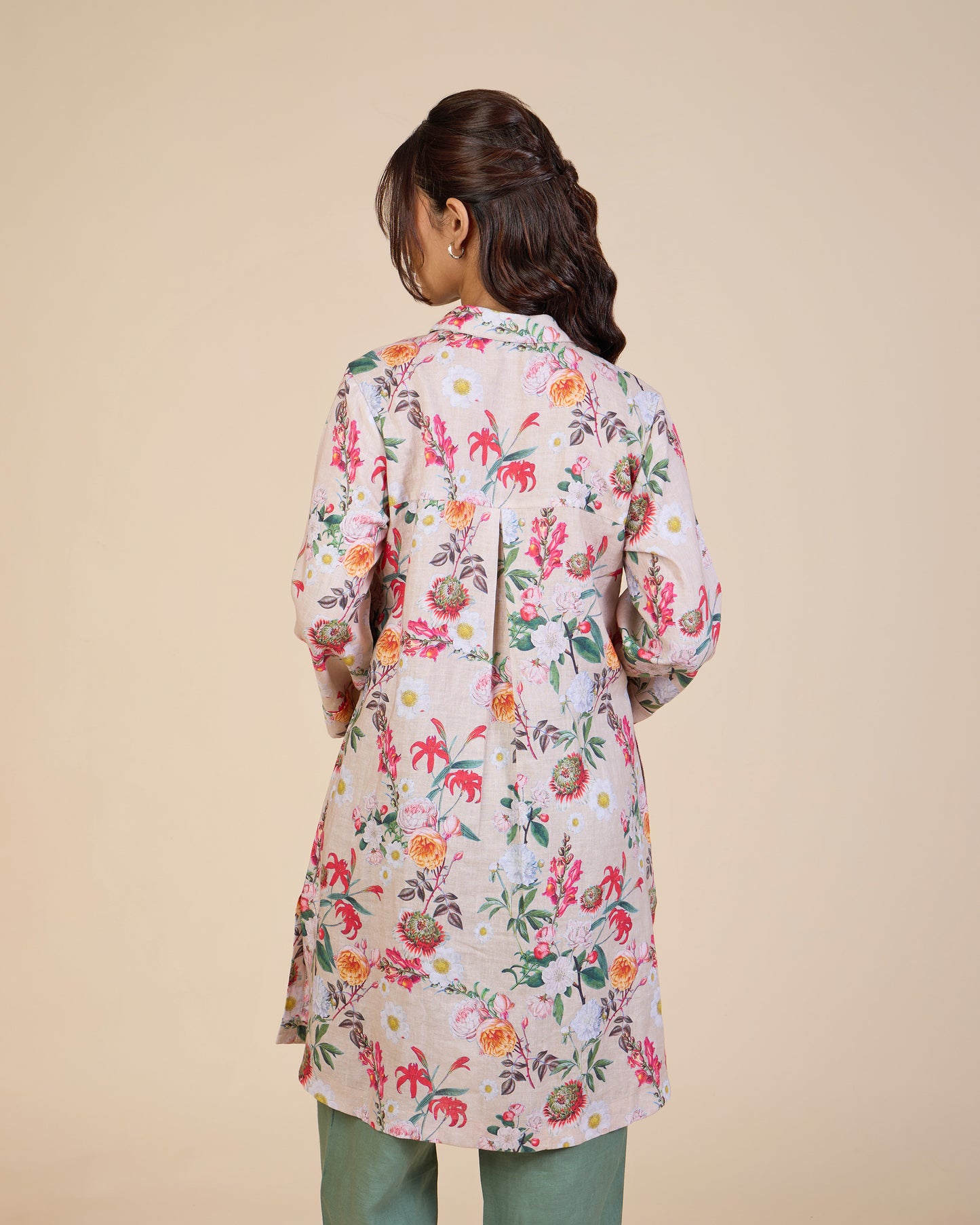 Sand Dense Floral Tunic – Lush Linens Collection