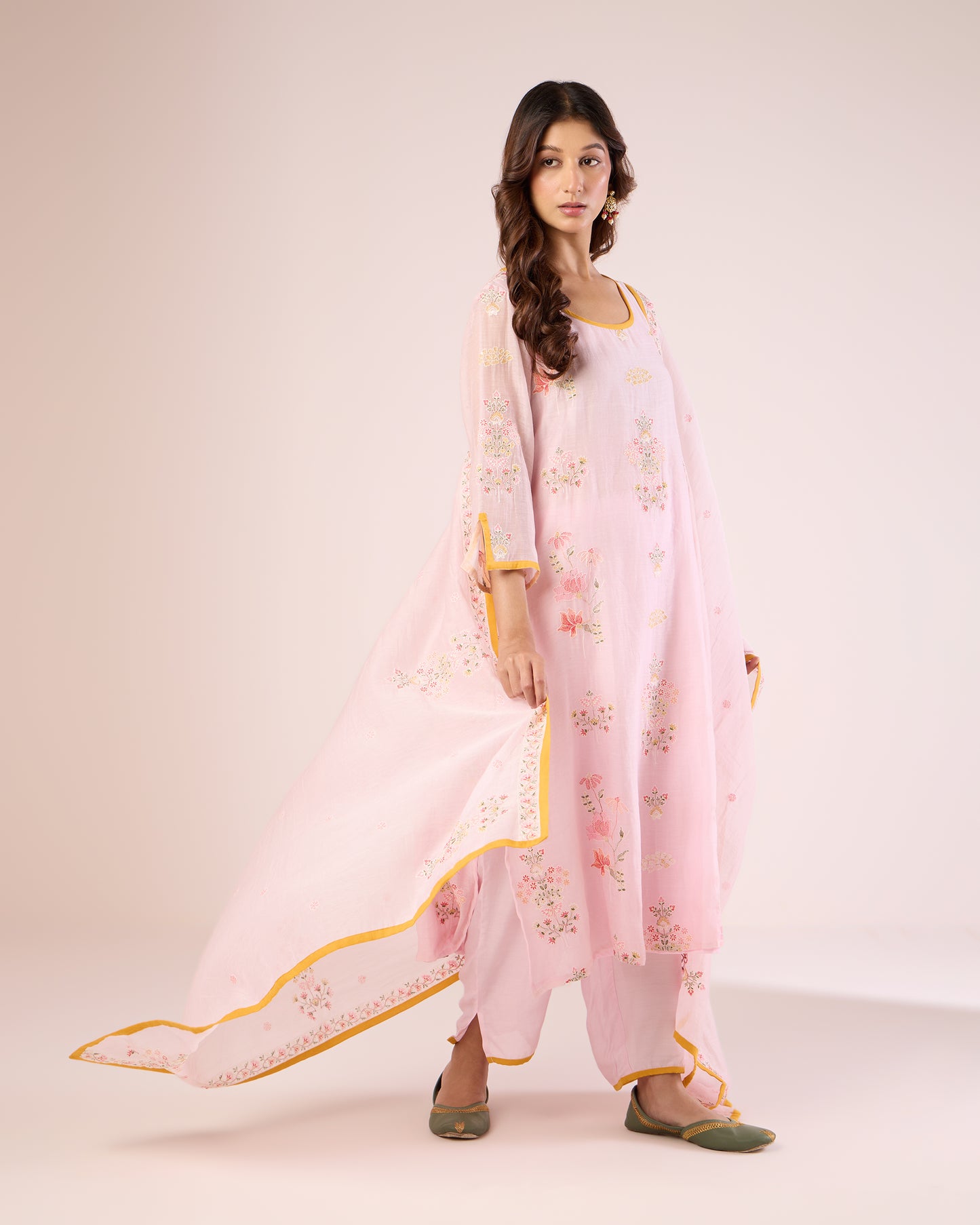 Mughal Floral Ethnic Set - Soft Pink