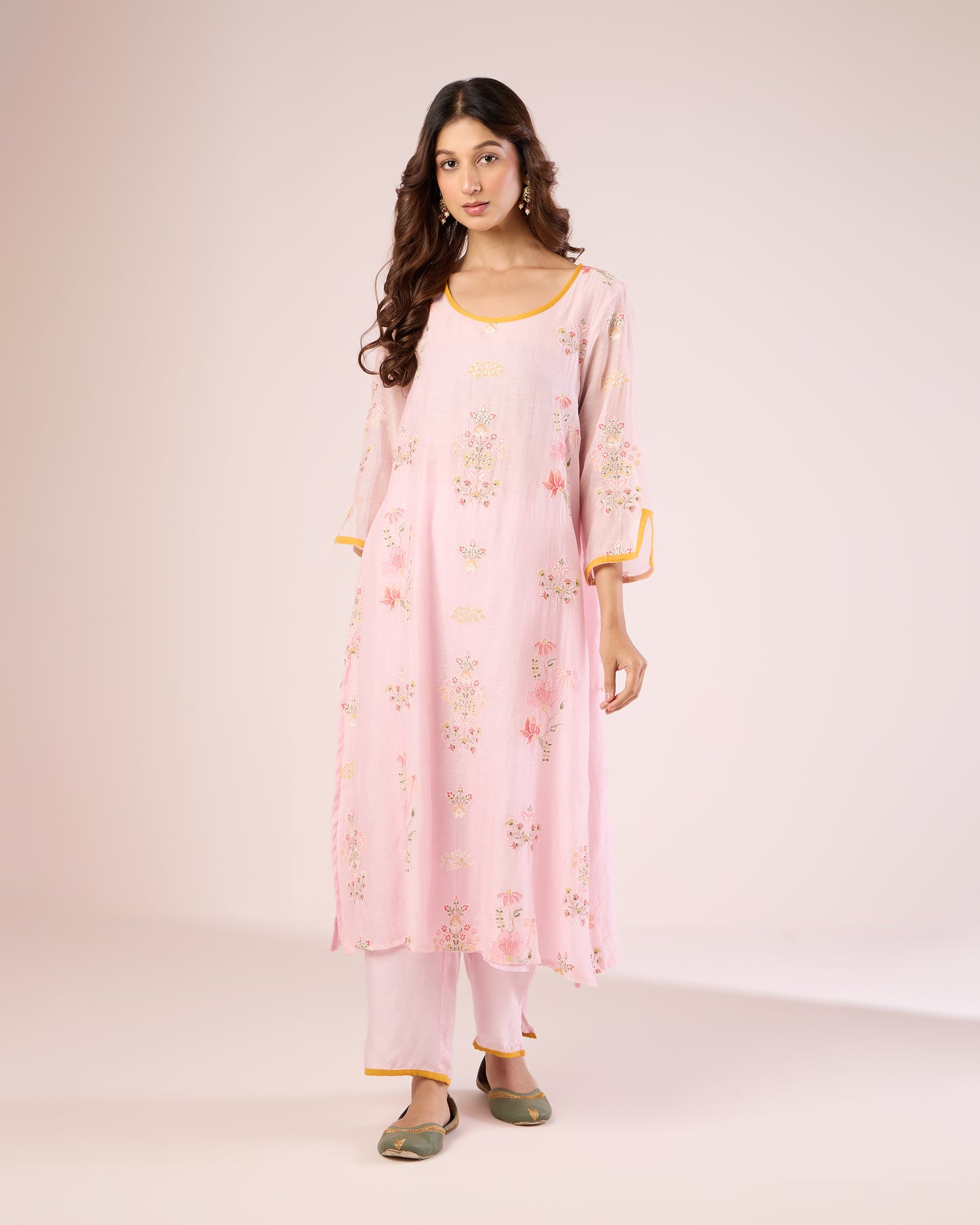 Mughal Floral Ethnic Set - Soft Pink