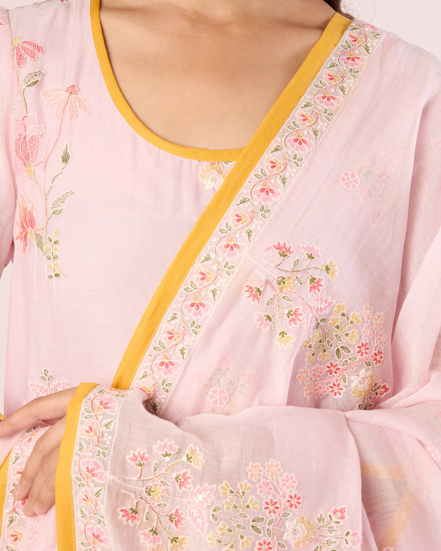 Mughal Floral Ethnic Set - Soft Pink