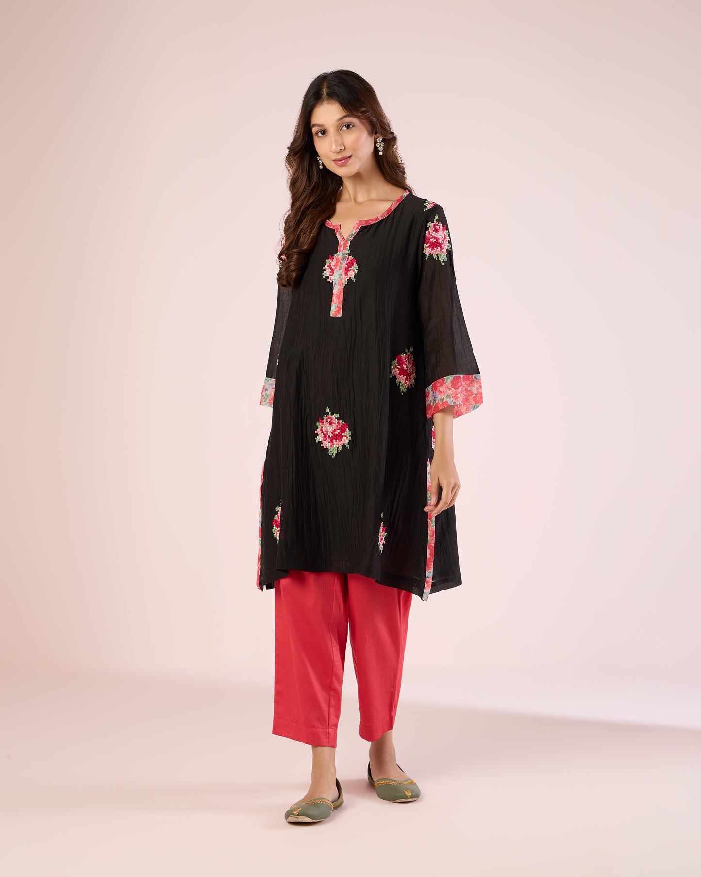 Pixel Rose Co-Ord - Black / Strawberry