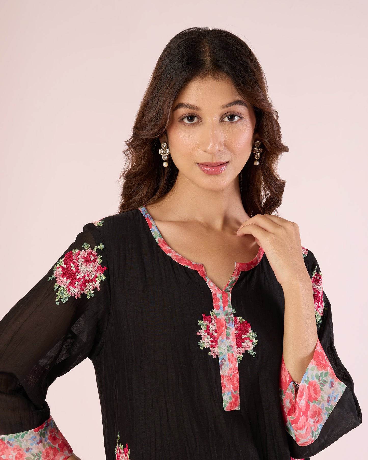Pixel Rose Co-Ord - Black / Strawberry